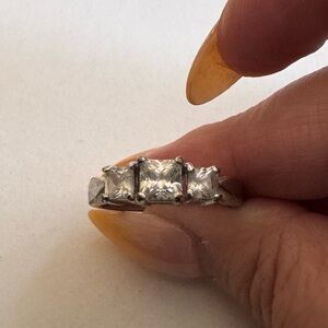 Elegant Silver Women's Ring princess trinity size 8